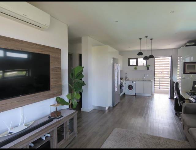2 BEDROOM APARTMENT FOR SALE IN STEYN CITY